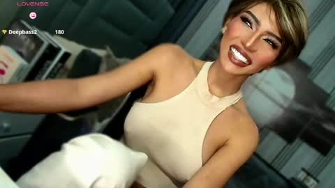 Julia online show from April 8, 11:37 pm