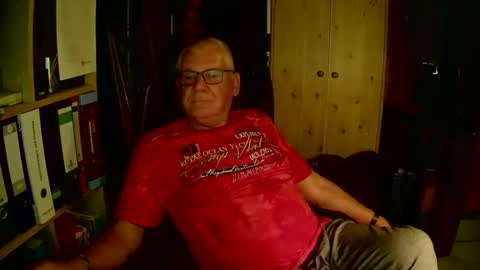 Snapshot of wonneprop10 chatting on October 19, 5:02 pm Always Horny online show from October 19, 5:02 pm