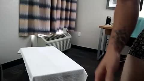 Snapshot of woodson5432 chatting on September 24, 5:38 pm LongNThrobbn online show from September 24, 5:38 pm