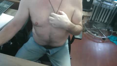 woodworker6473 online show from May 12, 10:51 pm