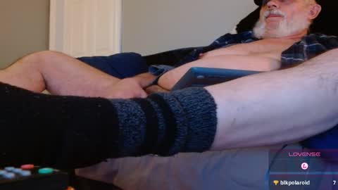 Snapshot of woofy1 chatting on February 10, 8:53 am Woofy online show from February 10, 8:53 am