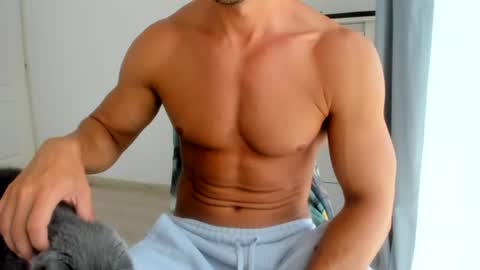 Snapshot of woolfiie chatting on July 17, 8:21 am Wolfie online show from July 17, 8:21 am