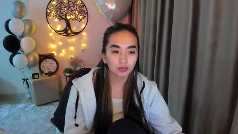 Snapshot of worldofkim chatting on March 26, 7:19 pm dudetta Kim online show from March 26, 7:19 pm