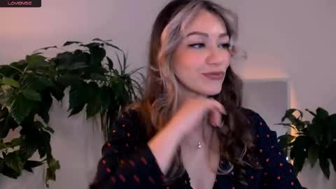 Snapshot of worldsbaby chatting on September 14, 8:13 am worldsbaby online show from September 14, 8:13 am