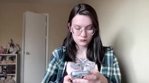 Snapshot of worship_lucina chatting on December 9, 6:25 pm Lucina online show from December 9, 6:25 pm