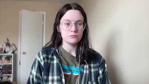 Snapshot of worship_lucina chatting on December 17, 3:49 pm Lucina online show from December 17, 3:49 pm