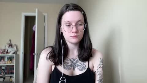 Snapshot of worship_lucina chatting on December 27, 3:26 pm Lucina online show from December 27, 3:26 pm