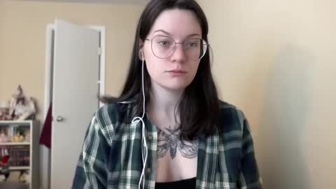 Snapshot of worship_lucina chatting on January 6, 3:29 pm Lucina online show from January 6, 3:29 pm