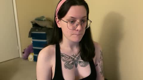 Snapshot of worship_lucina chatting on January 28, 12:15 am Lucina online show from January 28, 12:15 am