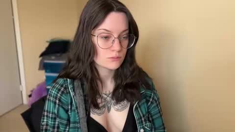 Snapshot of worship_lucina chatting on February 3, 3:49 pm Lucina online show from February 3, 3:49 pm