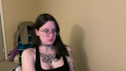 Snapshot of worship_lucina chatting on February 5, 11:17 pm Lucina online show from February 5, 11:17 pm