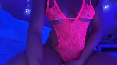 Snapshot of worthdaddy2cum chatting on February 1, 6:39 pm cum4me online show from February 1, 6:39 pm