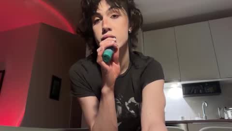 Glen online show from March 9, 9:19 pm