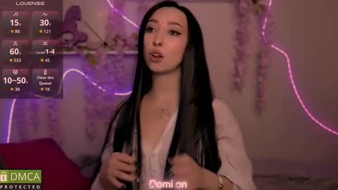 Snapshot of wow_sue chatting on February 12, 7:47 am Sue online show from February 12, 7:47 am