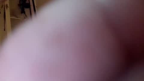 Cuteipie online show from May 16, 8:29 pm
