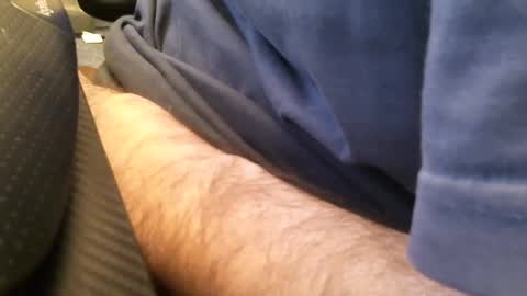 Snapshot of wrangleat0r chatting on January 6, 1:31 am wrangleat0r online show from January 6, 1:31 am