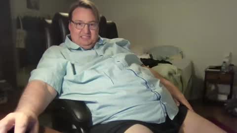 Snapshot of wrensroom chatting on February 20, 5:44 am Wren Valentino online show from February 20, 5:44 am