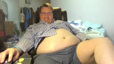 Snapshot of wrensroom chatting on February 27, 4:21 pm Wren Valentino online show from February 27, 4:21 pm