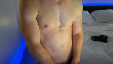 Snapshot of wrigley2024 chatting on December 3, 1:41 am wrigley2024 online show from December 3, 1:41 am