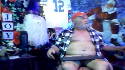 Snapshot of wscooter1 chatting on December 22, 11:41 pm SCOOTER online show from December 22, 11:41 pm