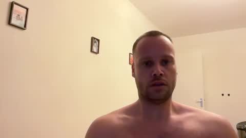 Snapshot of wsvogel chatting on February 9, 4:40 pm joejoe online show from February 9, 4:40 pm