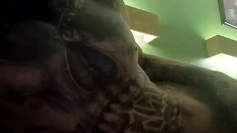 Snapshot of wtffffha chatting on March 3, 9:15 am wtffffha online show from March 3, 9:15 am