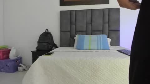 wyatt online show from January 13, 12:32 pm