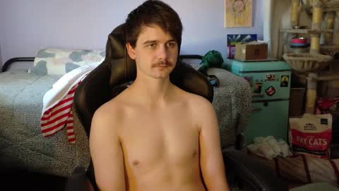 Wyatt online show from October 31, 6:42 pm