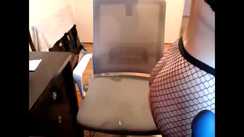 Snapshot of x0x0ta chatting on November 16, 11:05 am FunCpl online show from November 16, 11:05 am