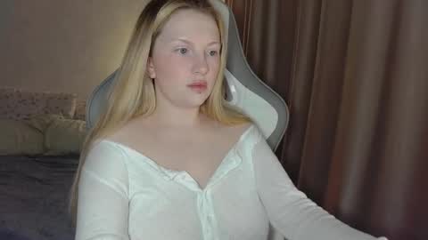 Snapshot of x__ivy_x chatting on March 20, 6:13 pm eva online show from March 20, 6:13 pm