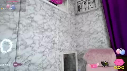 Snapshot of x_alice_xx chatting on February 6, 1:21 pm x_alice_xx online show from February 6, 1:21 pm