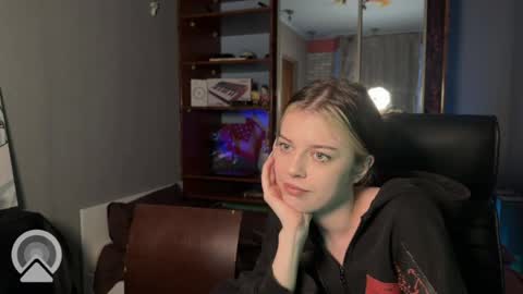 Philipp and Este online show from April 30, 2:51 am