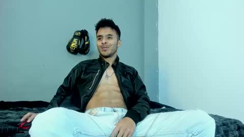 Snapshot of x_harold_x chatting on November 8, 12:49 pm Harold online show from November 8, 12:49 pm