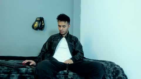 Snapshot of x_harold_x chatting on November 9, 1:20 pm Harold online show from November 9, 1:20 pm