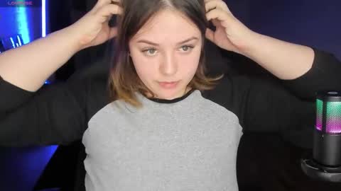 LOVE NERDS ONLY online show from October 18, 3:53 am