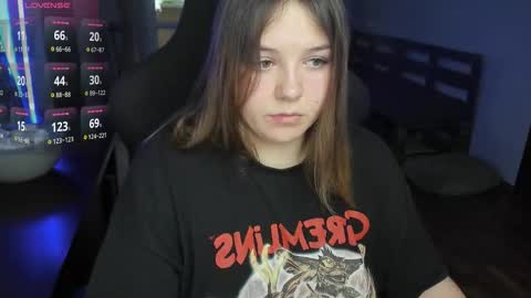 LOVE NERDS ONLY online show from November 10, 5:17 am