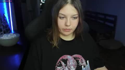 LOVE NERDS ONLY online show from November 21, 2:54 am