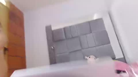 Snapshot of x_nyokoo chatting on September 9, 5:23 pm My other accont x nyoko online show from September 9, 5:23 pm