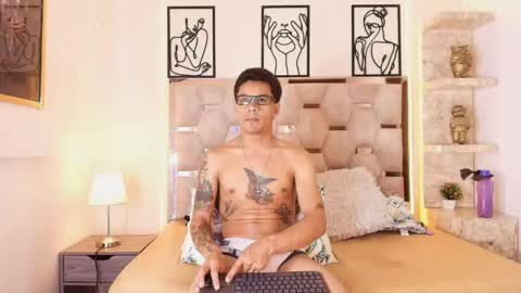 Snapshot of xabier_583 chatting on February 21, 9:05 pm xabier online show from February 21, 9:05 pm