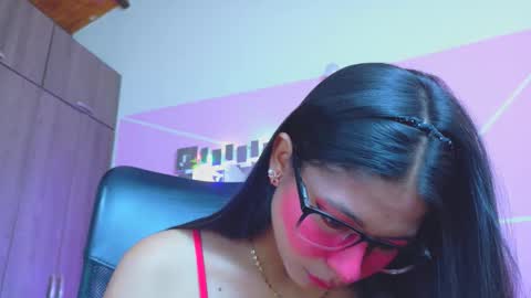 XALLYSONX online show from May 7, 11:37 am
