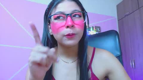 XALLYSONX online show from May 17, 11:50 am