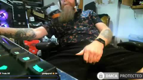 Snapshot of xander71972 chatting on August 7, 4:42 pm xander71972 online show from August 7, 4:42 pm