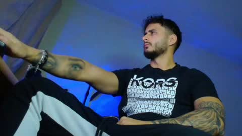 XanderCageX online show from November 13, 4:22 am