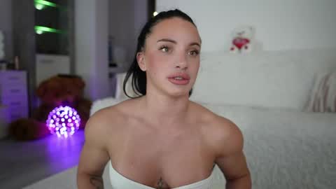 Alexandra online show from May 6, 10:59 pm