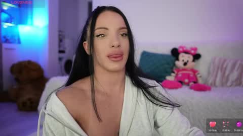 Alexandra online show from May 18, 9:53 pm