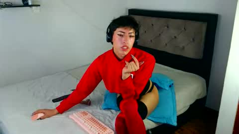Snapshot of xangel__dustx chatting on January 16, 7:07 pm xangel__dustx online show from January 16, 7:07 pm