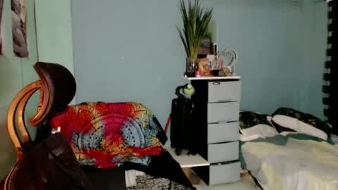 Snapshot of xangel_redx chatting on November 7, 11:43 am ANGEL online show from November 7, 11:43 am