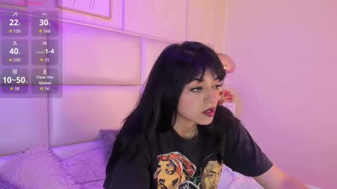 xara_u online show from May 22, 5:29 pm
