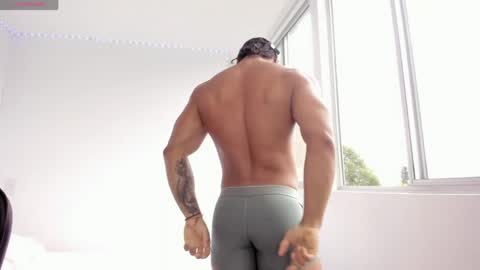Snapshot of xavier_colleman chatting on May 17, 6:59 pm Xavier online show from May 17, 6:59 pm