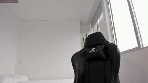 Snapshot of xavier_colleman chatting on May 21, 12:01 pm Xavier online show from May 21, 12:01 pm